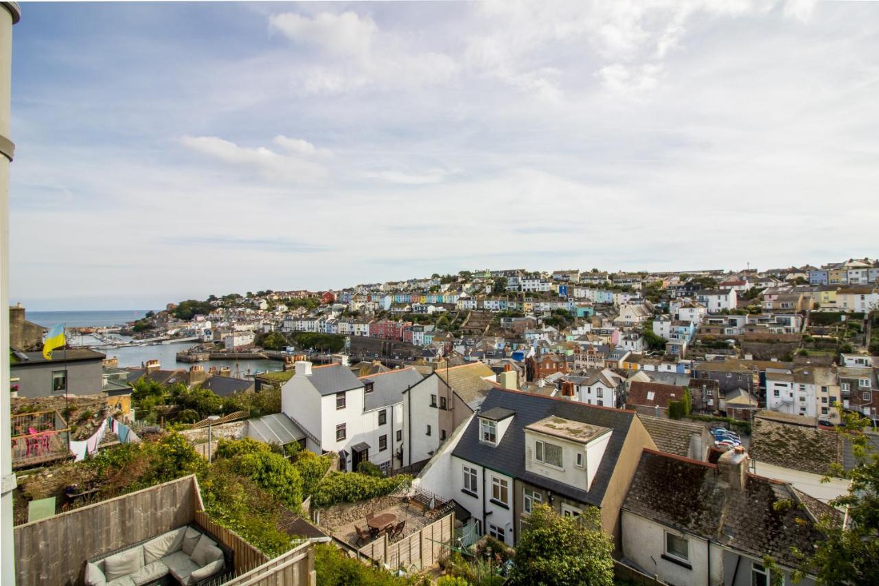 Sea La Vie- Cosy, Modern, Harbourside Views Appartement Brixham Buitenkant foto